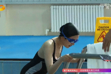 镜头下的杨幂身材前凸后翘,上围吓坏路人!路人镜头下却是这样子