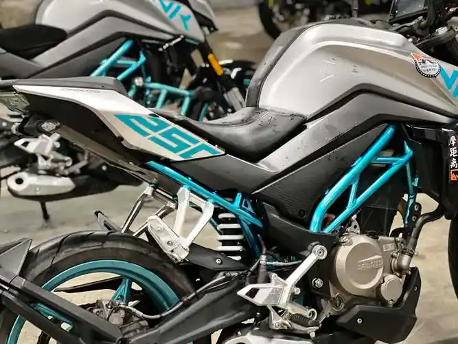 二手摩托车春风 250nk