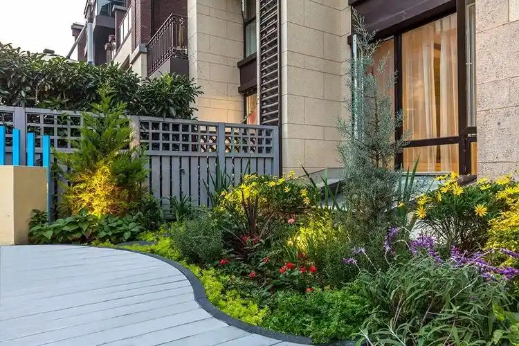 十个小庭院设计彩绘图(建议收藏)对于小庭院的设计,总有一些巧妙的