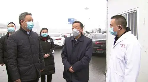 市领导岳兴平来谷检查疫情防控严防死守确保安全