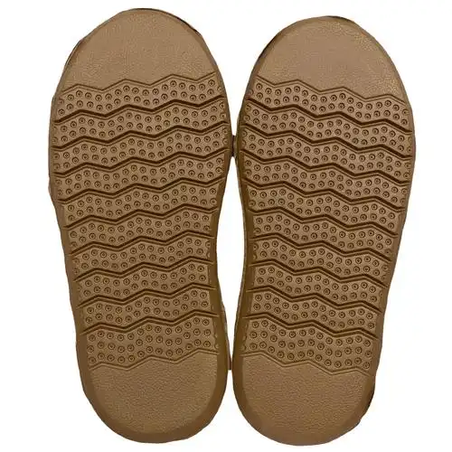 恒达鞋材耐磨防滑橡胶发泡鞋底雪地靴鞋底男女童段颜色可调