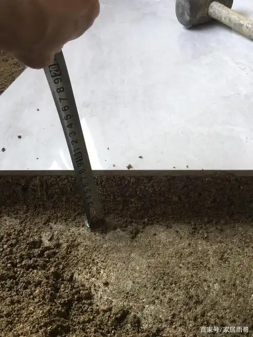铺贴地砖到底铺多厚合适?瓦工老师傅经验分享!