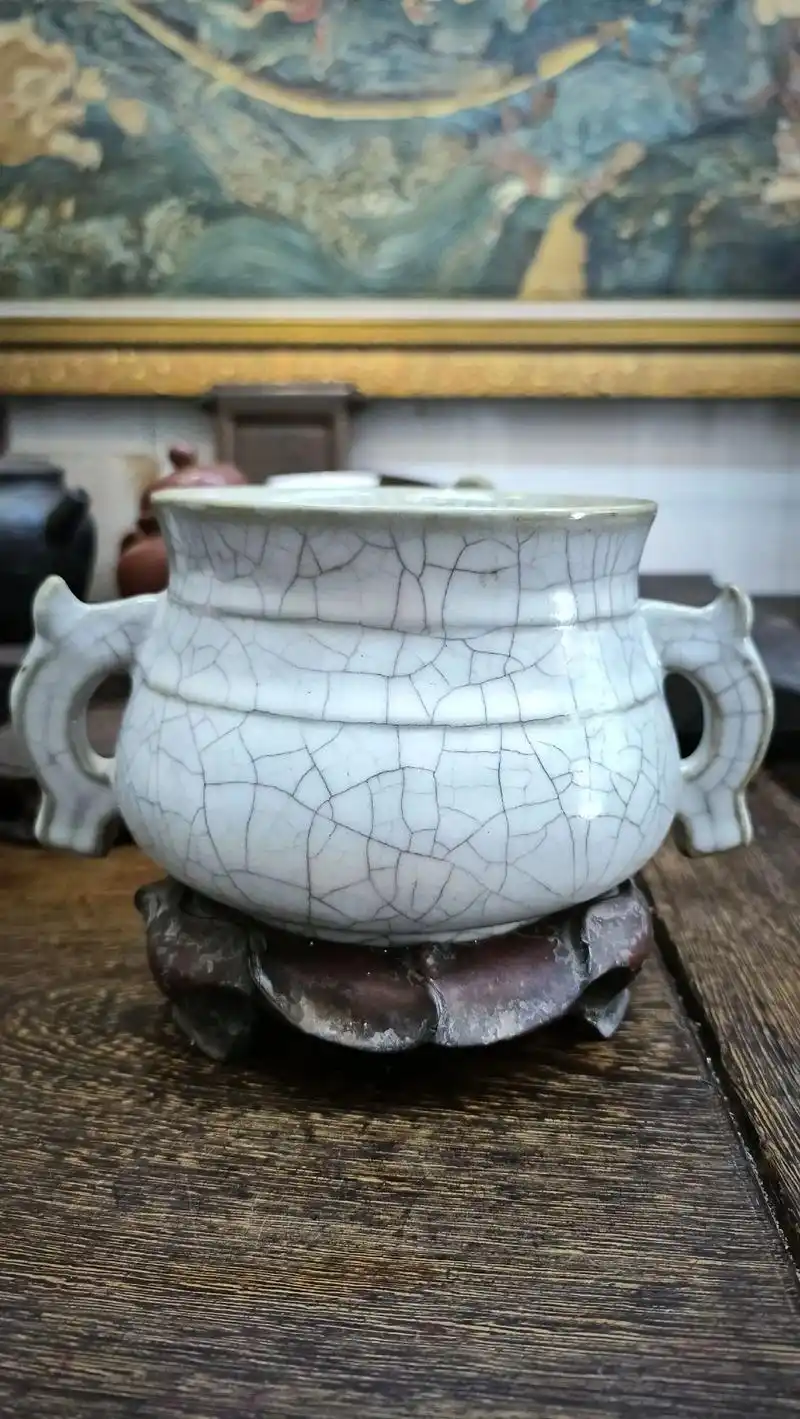 "南宋修内司款"官窑簋式香炉."南宋修内司款"官窑簋式香炉, - 抖音