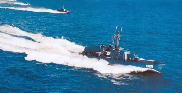 专家揭秘海军第一代024型钢质导弹快艇研发(图)