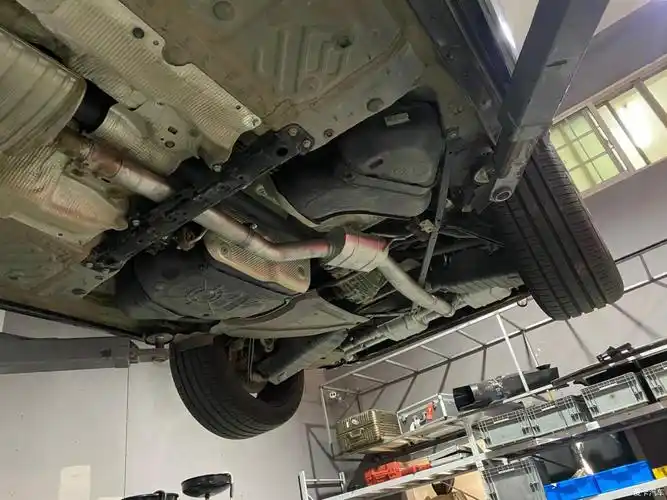 > 18款 奥迪q7 升级repose智能阀门排气