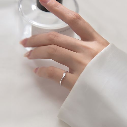 碧貂s925银韩版简约小巧绳结尾戒戒指女小清新文艺绕线手指环 s925银