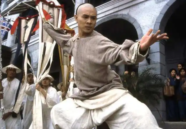 鲁豫问李连杰的爷爷是谁李连杰我敢说不知道你们敢不敢播