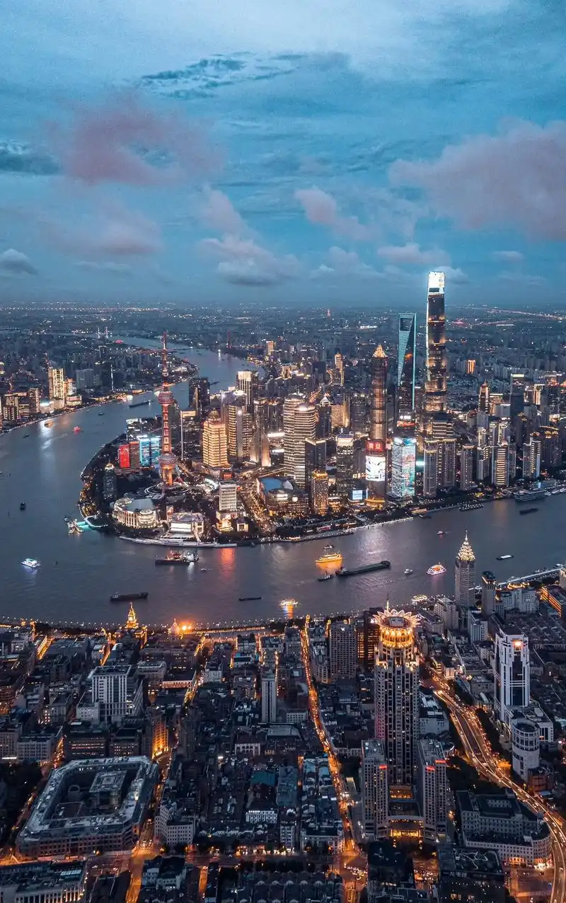 魔都风云,8月的上海.#上海 #城市风光 #摄影 #感受一下 - 抖音