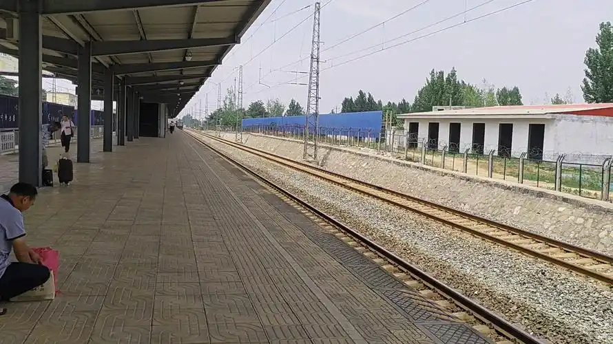 hxd3c0579牵引5041进平邑站二站台_哔哩哔哩 (゜-゜)つロ 干杯~-bili