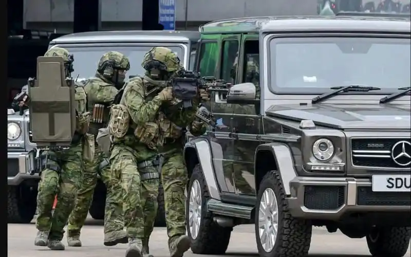 香港特警sdu综合训练警声直播第七十四集