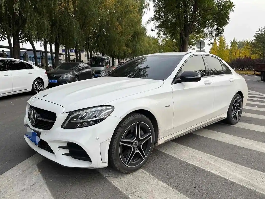 2021款 奔驰c级 c 260.【车辆名称】 c260星耀 - 抖音