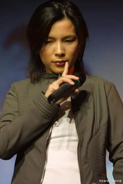 潘美辰近况:与香港女星陈雅伦同居2年,如今 54岁仍单身