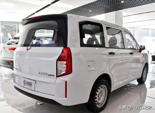 七座五菱宏光新车报价及参数(全新五菱宏光plus来袭落地8万)(6)
