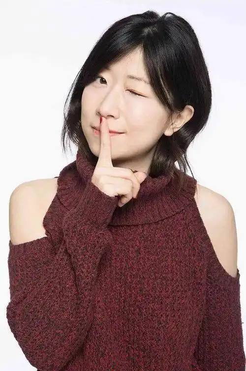 担任常驻演员 吴星辰 《脱口秀大会》嘉宾 有"未来吐槽王"之称 norah