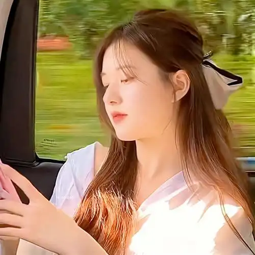 甜妹赵露思__财经头条