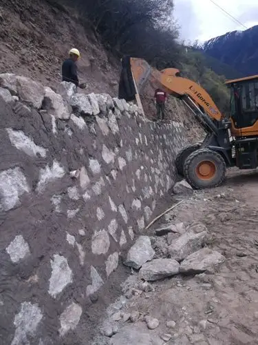 k0十965至k1十010处砌浆砌片石挡墙 - 美篇