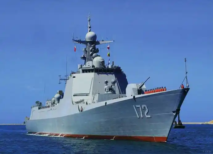 中国4艘最强052d神盾舰云集某船厂