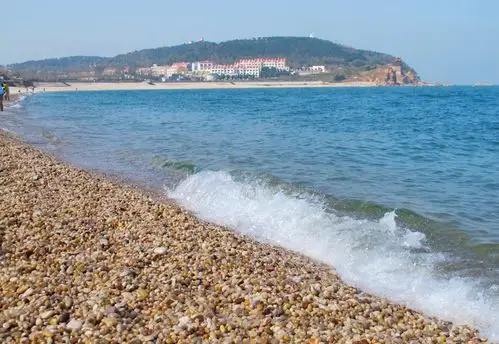 月牙湾九丈崖地质公园在钢筋丛林的城市里工作忙碌,总是向往去那天蓝