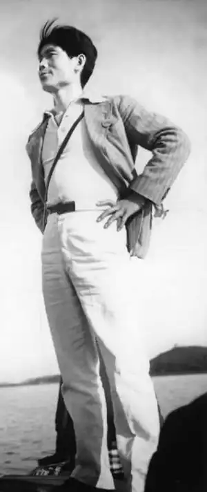 意气风发的萧军