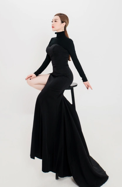 金美儿全新单曲超级中国震撼首发唱响时代新篇章