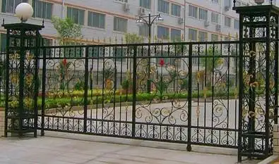 供应武汉庭院铁大门