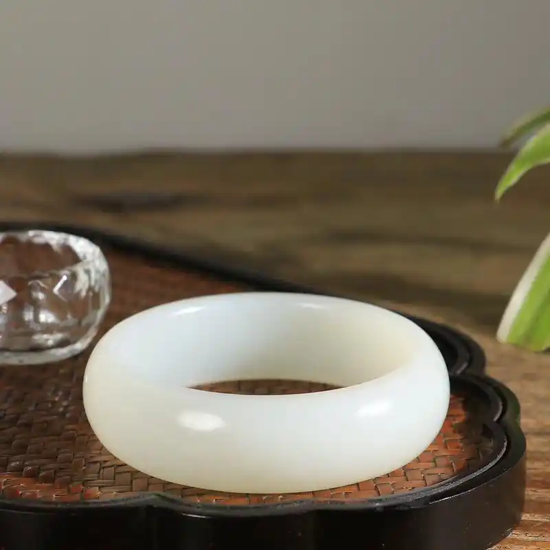 和田玉羊脂白玉手镯56内径,收藏的极品