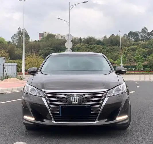 新到店皇冠20t一手车车况绝绝子