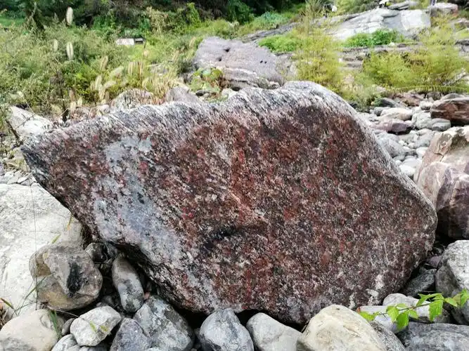 石头记一一太行山写生之顽石的风流