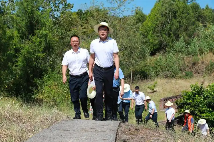 云阳县委书记覃昌德:扎实抓好防汛抗旱和防灾减灾救灾工作凤凰网重庆