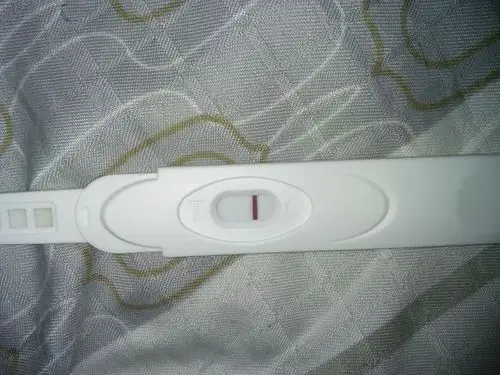 问答首页  满意回答 根据你现在验孕棒检测的结果来看,是属于阴性的