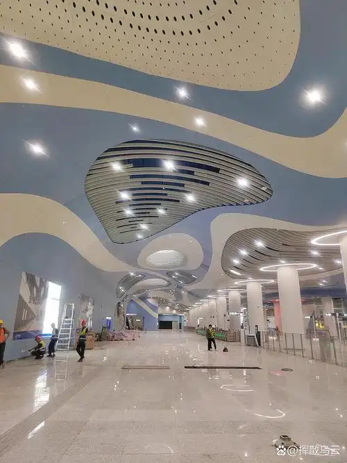 深圳地铁发展太快了#大梅沙地铁站!