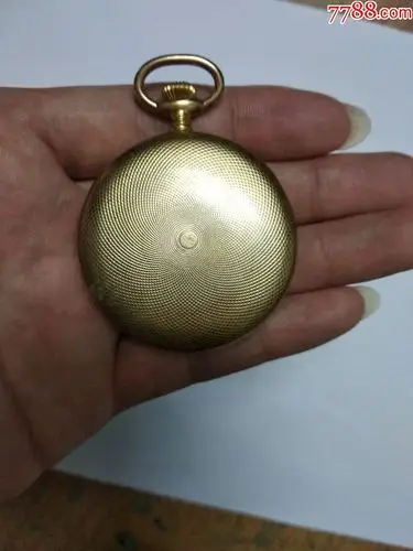 watex怀表,3开门,能上链,能走时,前盖合叶铰链处有裂,按把头能关上前