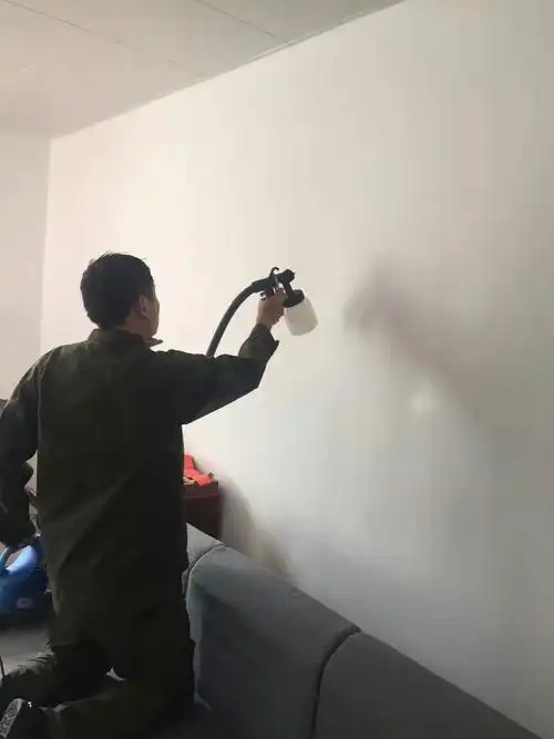 墙面喷涂施工