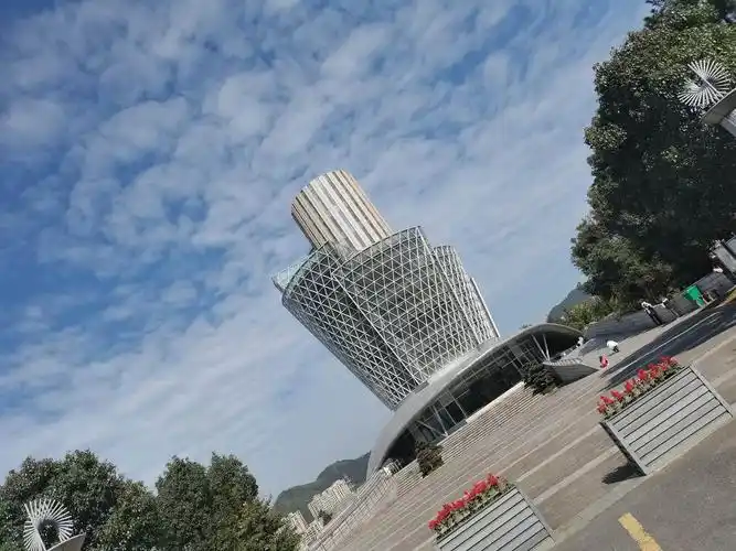 山朦胧,城朦胧——记方溪小学游城研学之旅