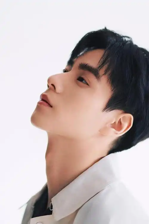 胡一天生日当天发长文谈三十年的成长,"爱自己,爱他人"的能力