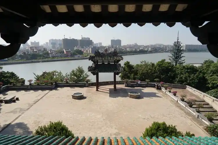 20,11冬游广西玉林容县真武阁