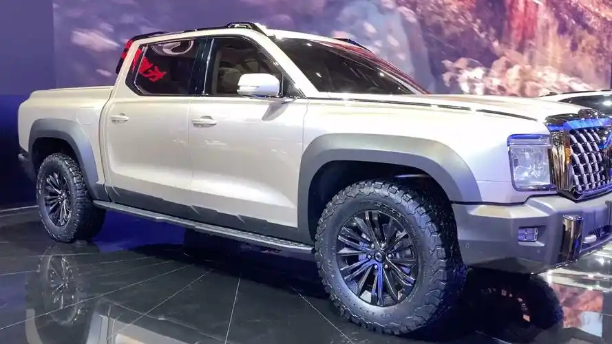 上海车展实拍新车发布长城炮x炮