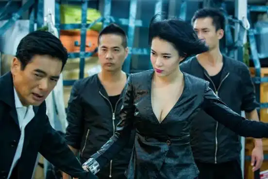 《澳门风云2》将映 "晶女郎"胡然追击双影帝