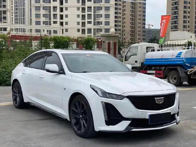 新到 2021年1月 凯迪拉克ct5 铂金运动版,2.9万公里 原版原漆车况 2.