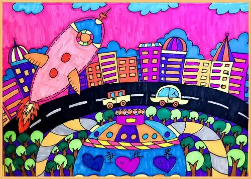 可以变换出各种防疫武器 快看 它可厉害了呢~ 在我的心中 未来的世界