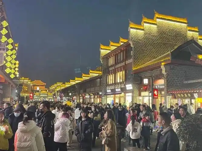 1月20日,襄城区正式发布"古城城市生态影像"宣传片,襄阳古城历史人文