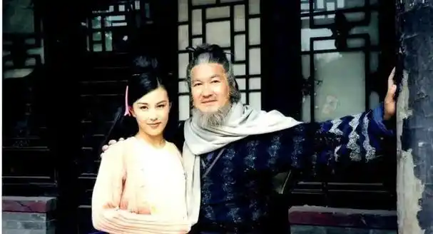 朱晏:曾14年没演过戏,嫁圈外老公,婚后生一女