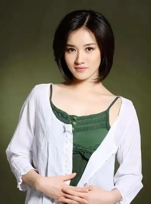 "丹东之花"潘雨辰:离婚后只字不提前夫侯勇,与女儿相依为命