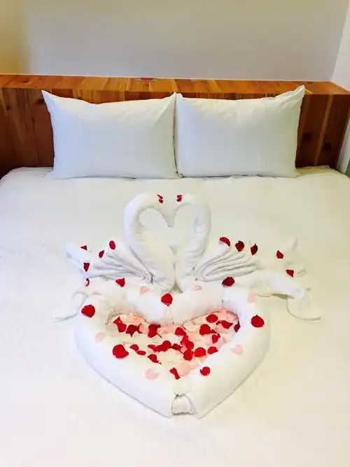 【旅人驿站铁花文创馆】蜜月求婚客房布置in 旅人驿站铁花文创馆