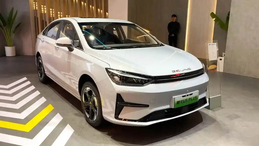 2023款北京eu5 plus静态体验,外观与内饰全方位展示