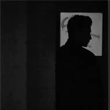 黑白个性伤感男生头像精选