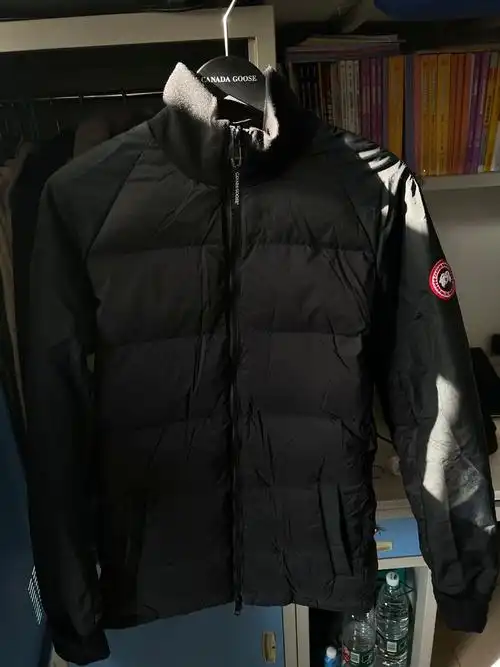 加拿大鹅男士羽绒服