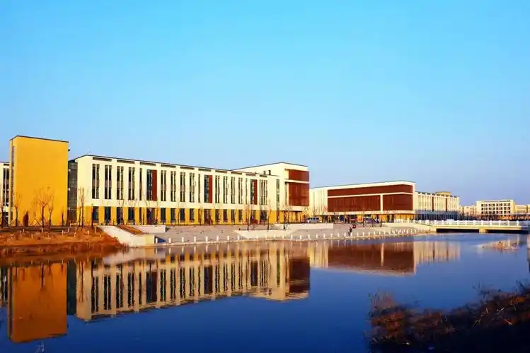 在华北理工大学你会《遇见你的每一种选择》