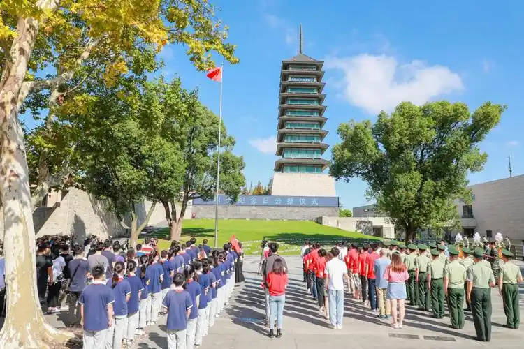 宝山烈士陵园上海淞沪抗战纪念馆举行公祭活动缅怀先烈