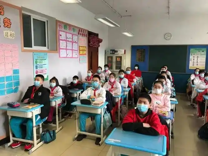 传承红色基因 争做扶轮好少年——扶轮小学2020-2021学年春季开学典礼